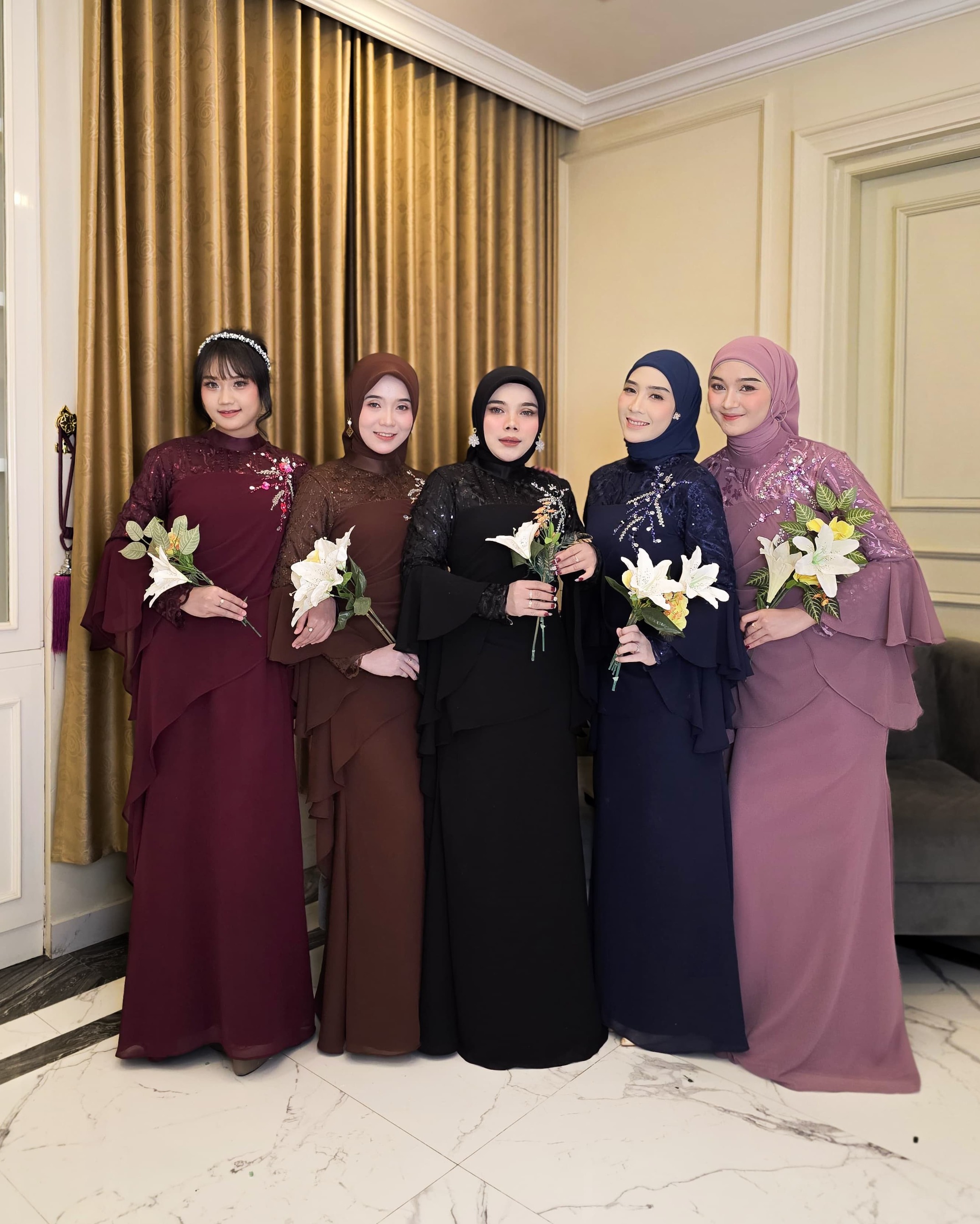 Sarasantika Dress Melayu Brukat Payet Mermaid by dwiwarna.id