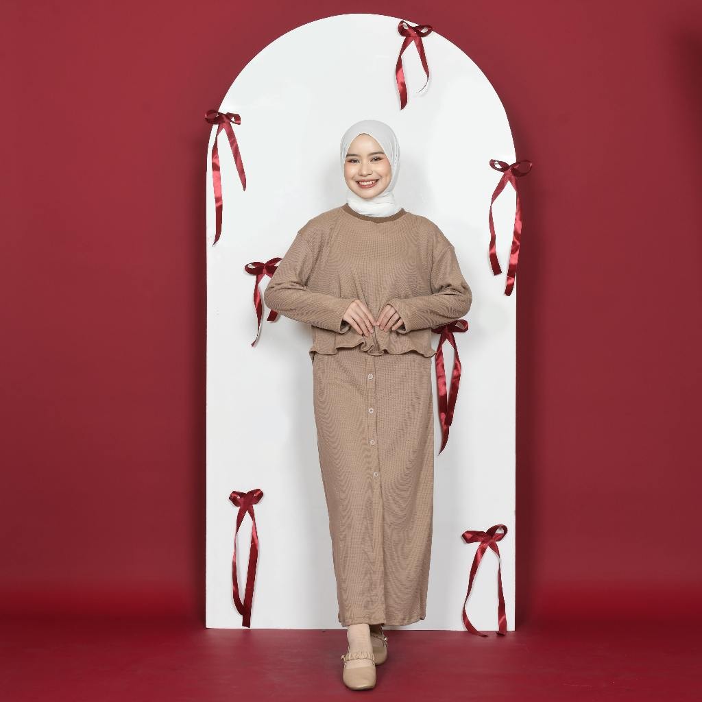 Munabilufiya One Set Knit Waffle Setelan Wanita Kekinian Atasan dan Rok Kancing Wanita