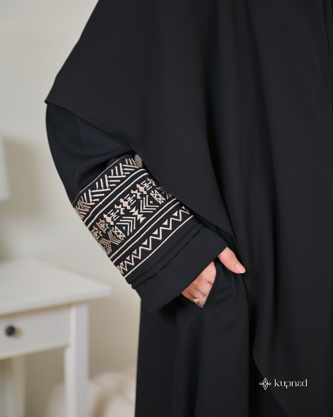 Raudha Abaya Black
