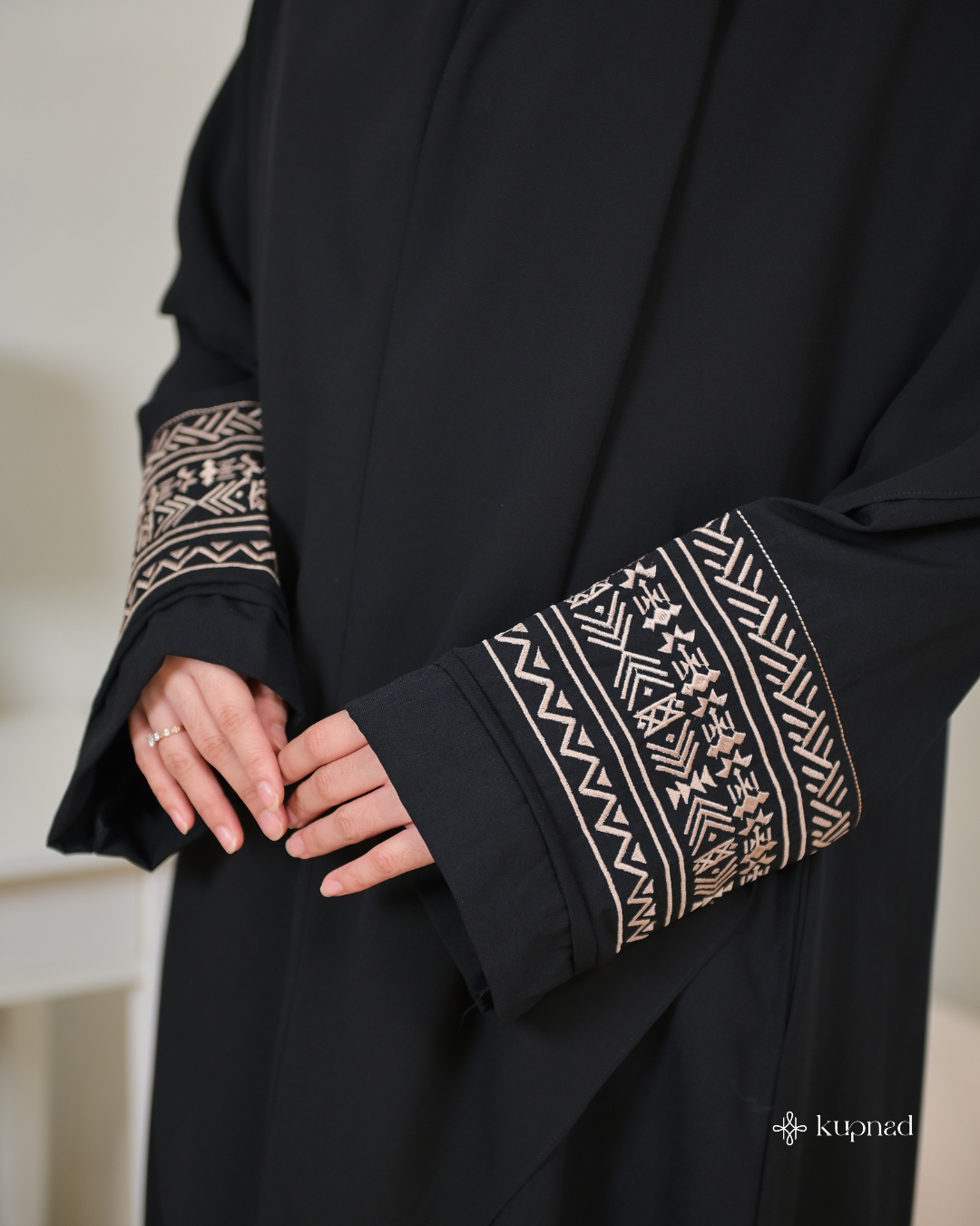 Raudha Abaya Black