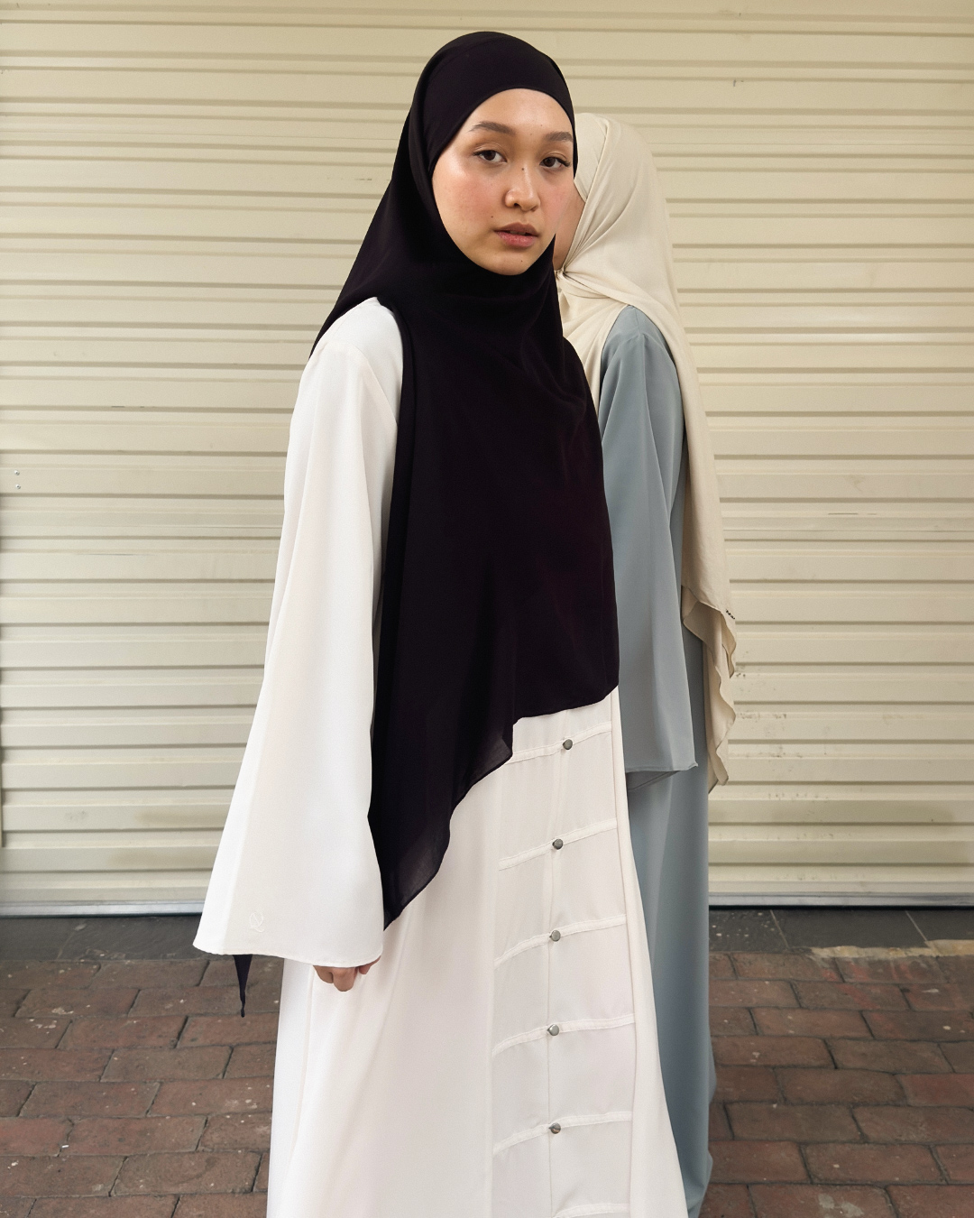 NERA Classic Knot Abaya