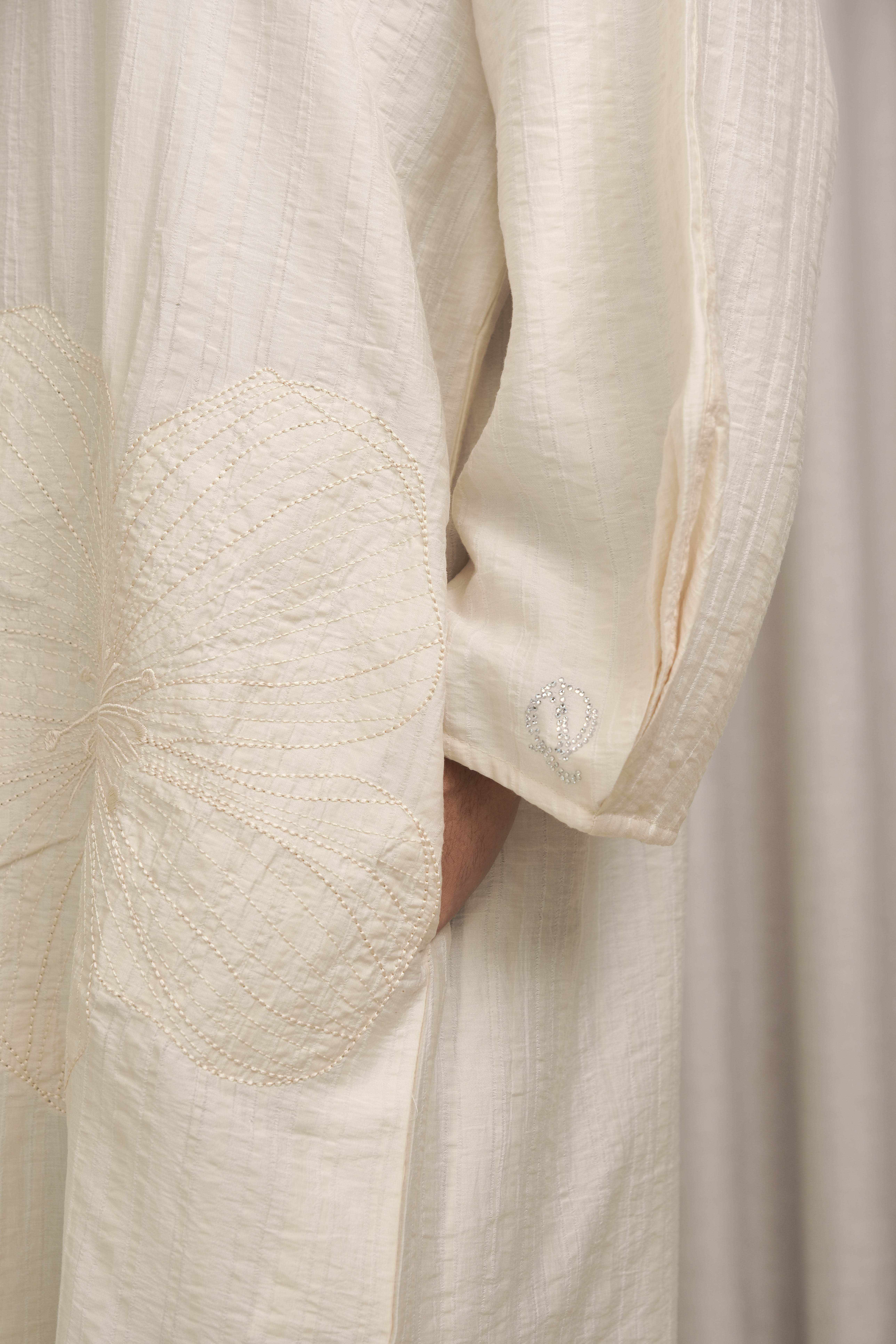 QANNA - Blooming Floral Abaya