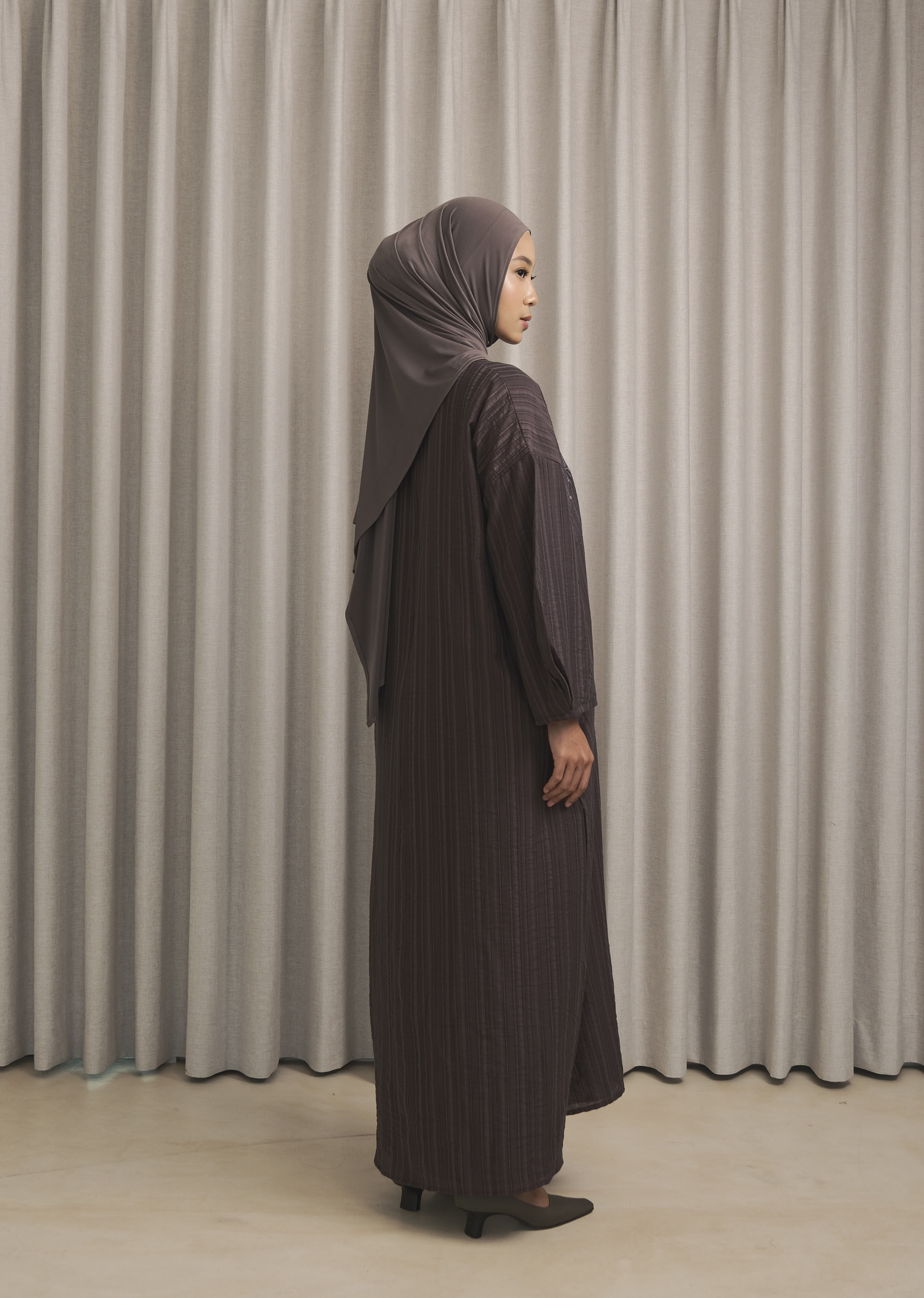 QANNA - Blooming Floral Abaya