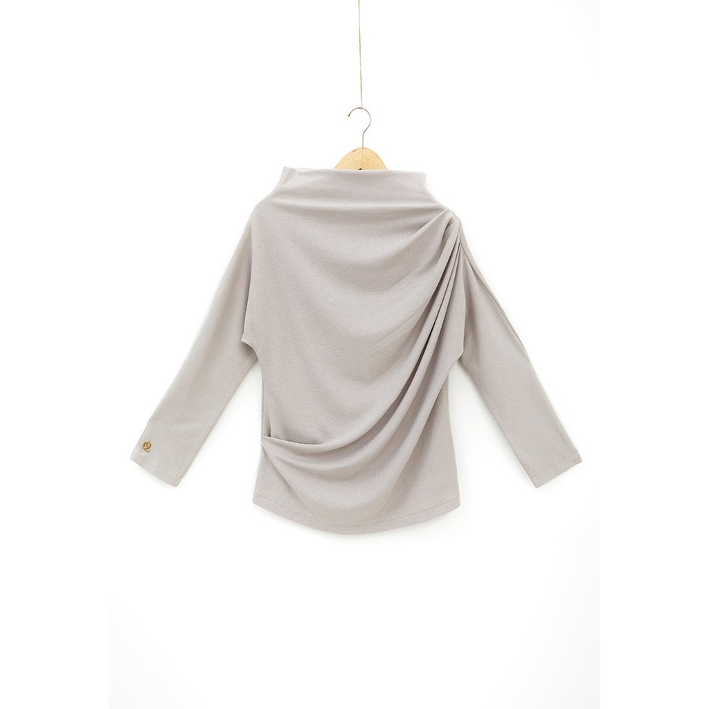 QANNA - Asymmetrical Knit Top