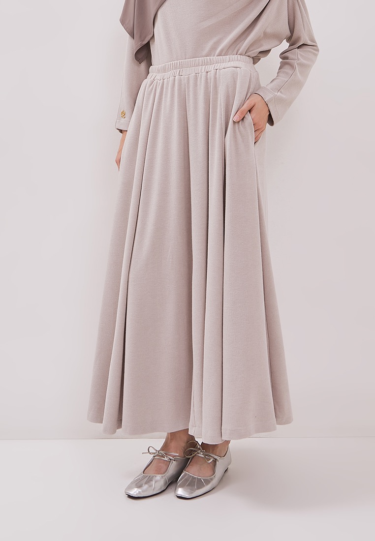 QANNA - Flare Knit Skirt