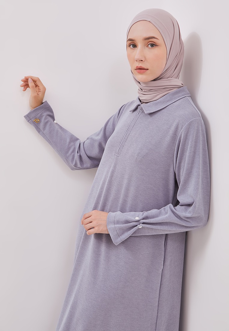 Zipped Collar Knit Abaya