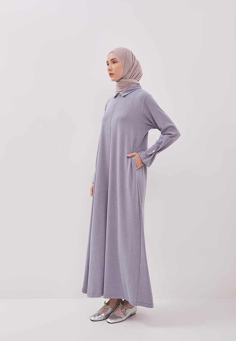 Zipped Collar Knit Abaya
