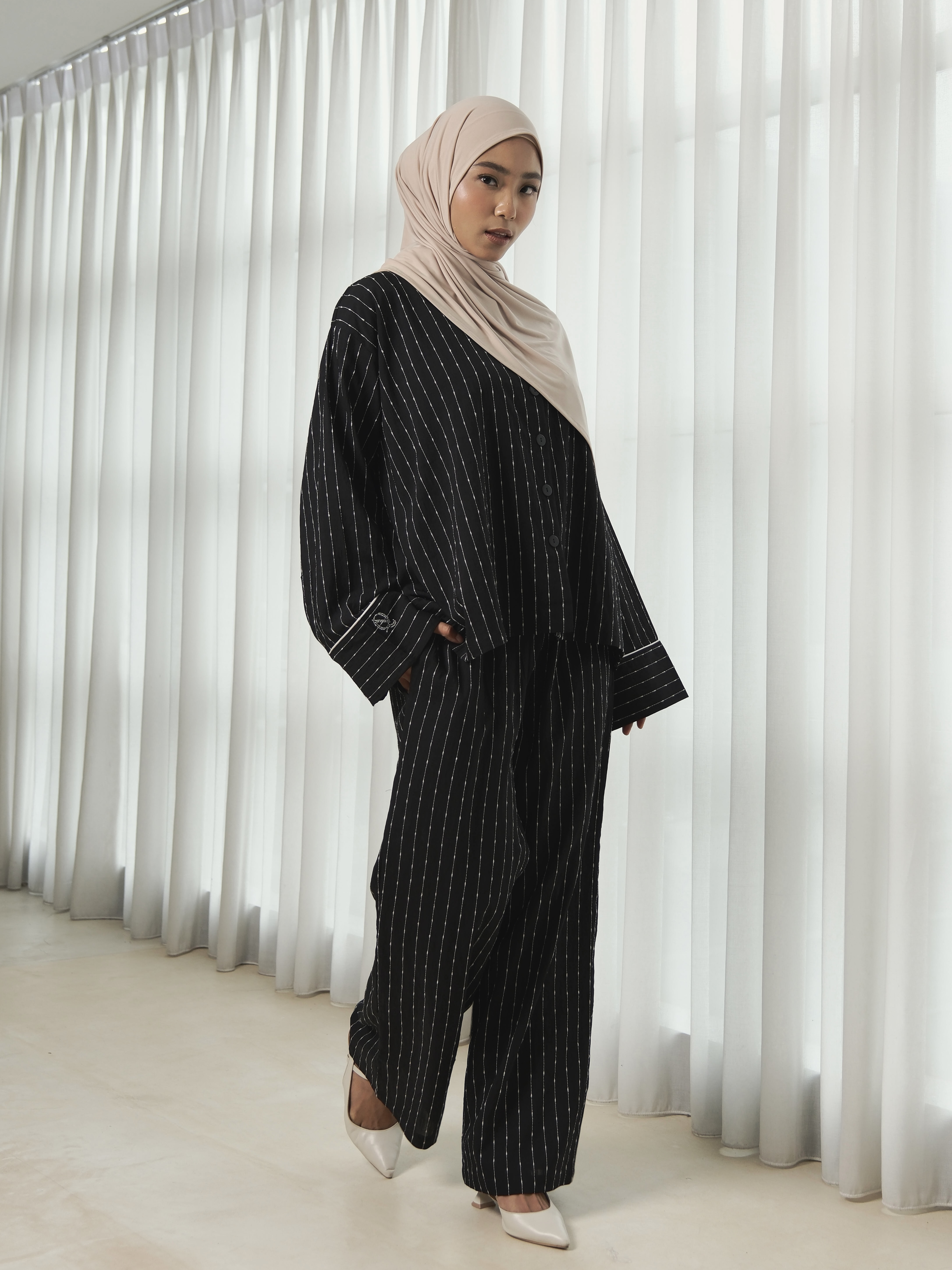 QANNA - Stripe Lounge Pants