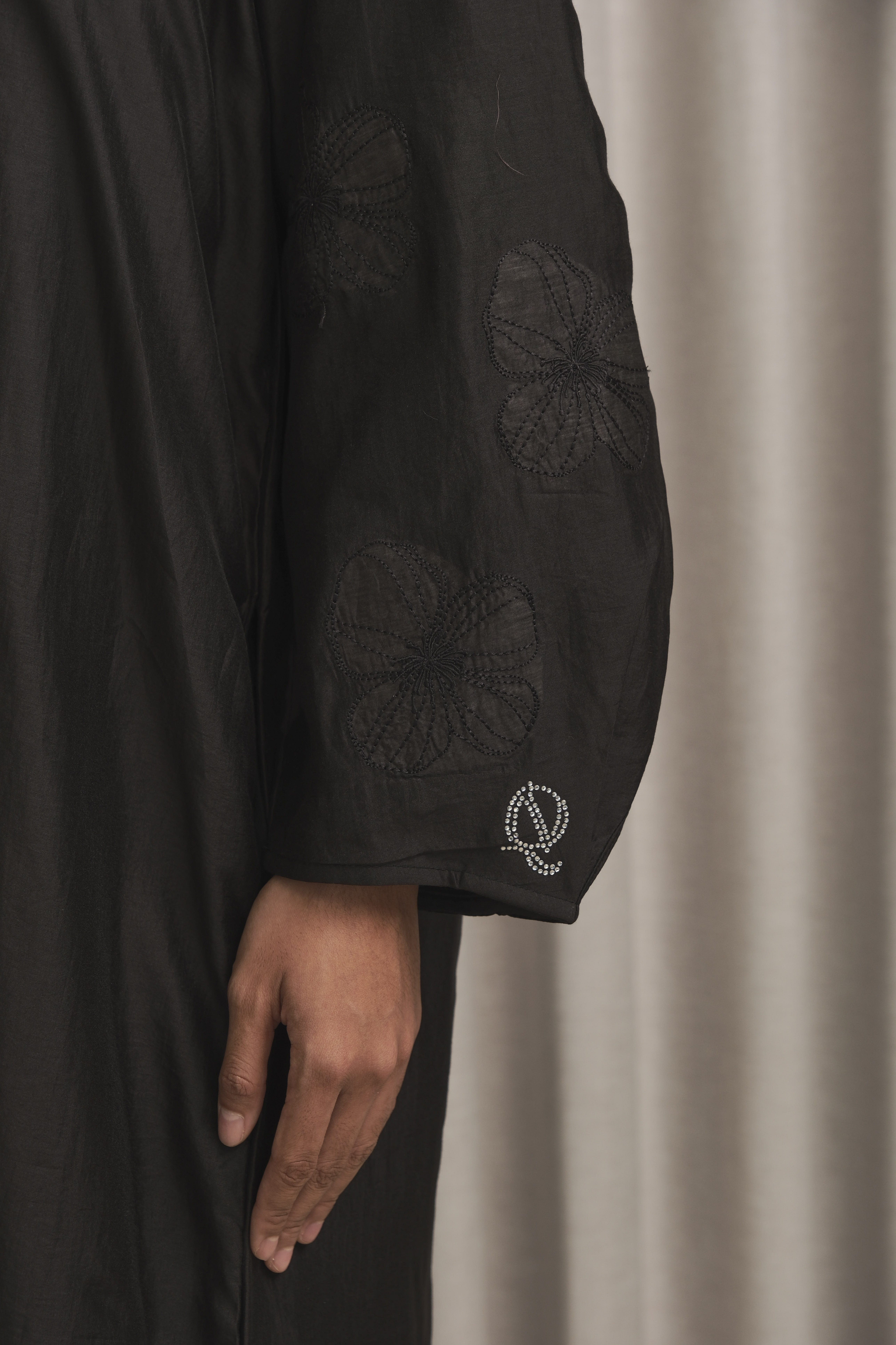 QANNA - Fleur Sleeves Abaya