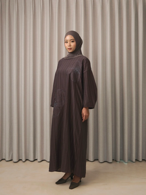 Image of QANNA - Blooming Floral Abaya