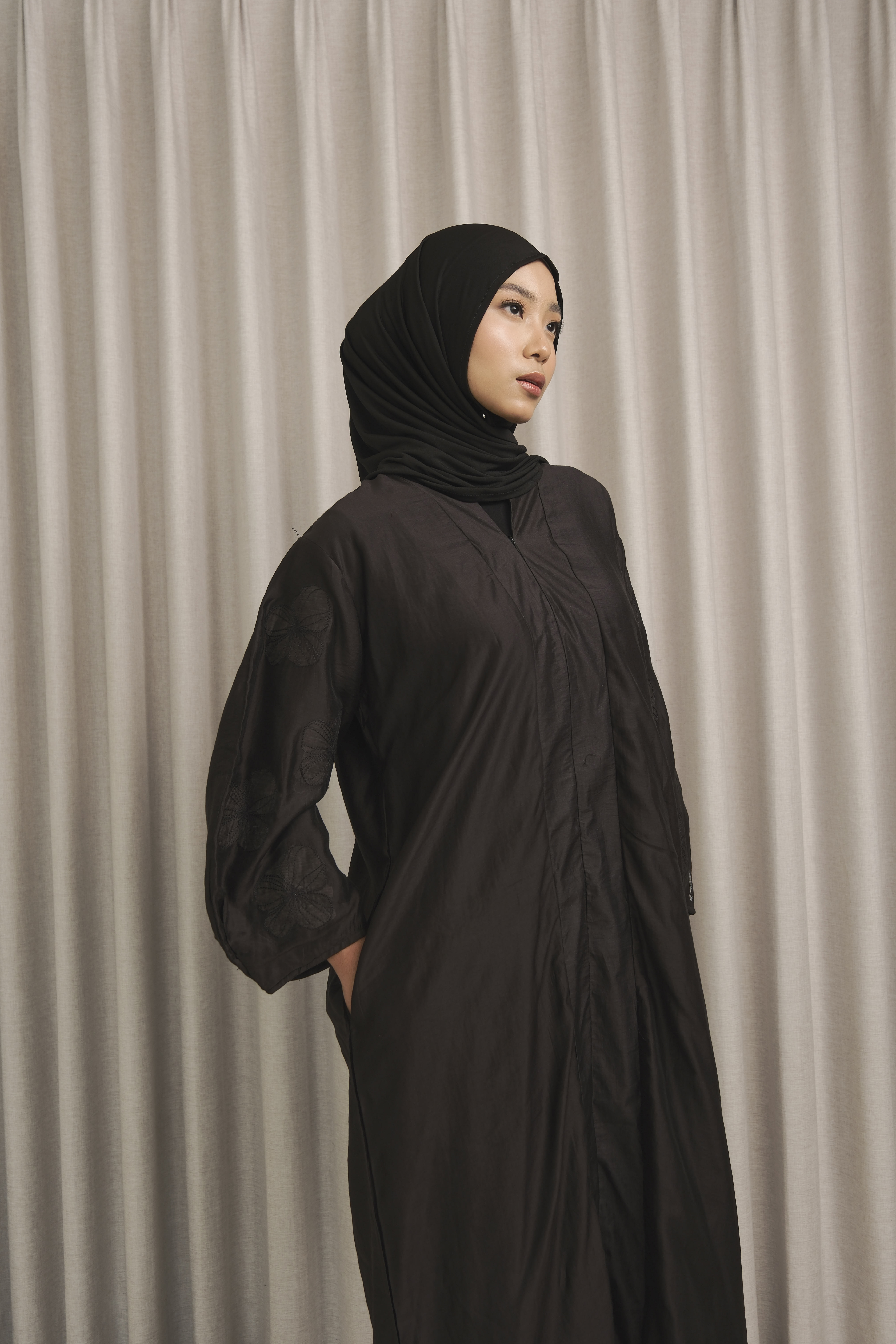 QANNA - Fleur Sleeves Abaya