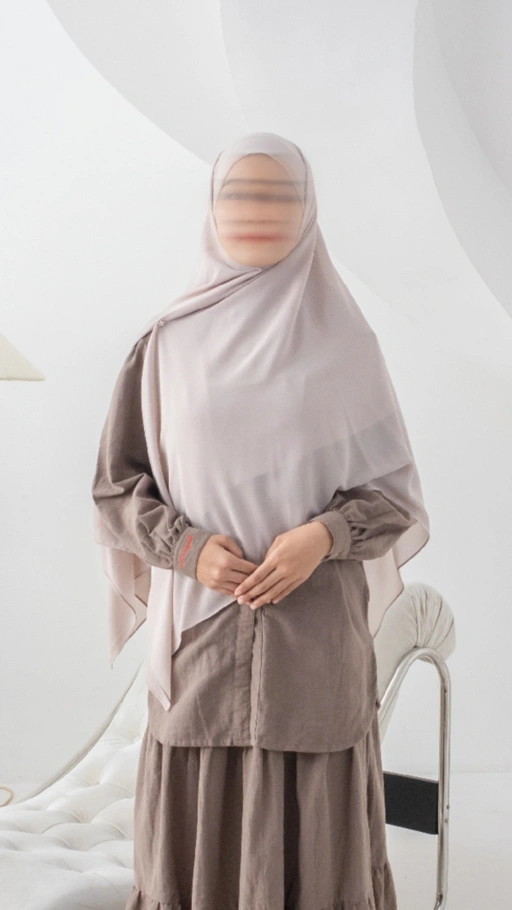 Image of Vivian Ceruty Premium French Square Hijab Semi Instant Syar'i