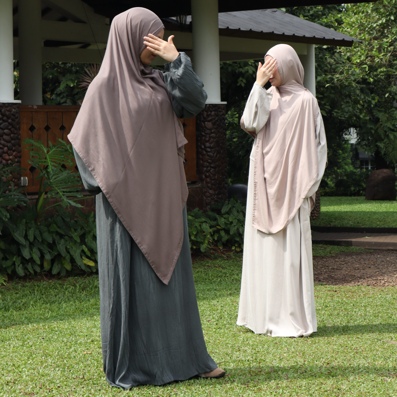 Plaia Abaya Cupro Sandwash | Plaia | Aaleeyah