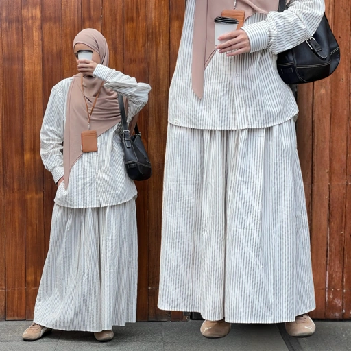 Image of Metro Striped Skirt