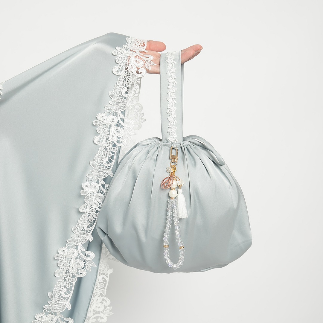 Mukena AIKILA : NIRA in Tosca