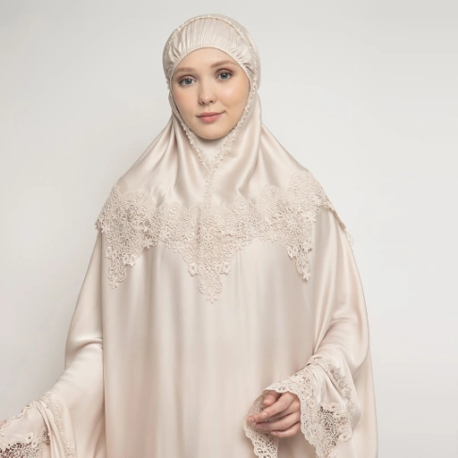 Image of Mukena AIKILA : NAZWA in Latte