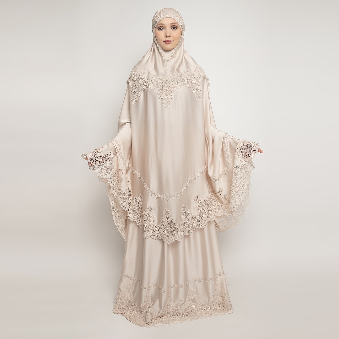 Mukena AIKILA : NAZWA in Latte