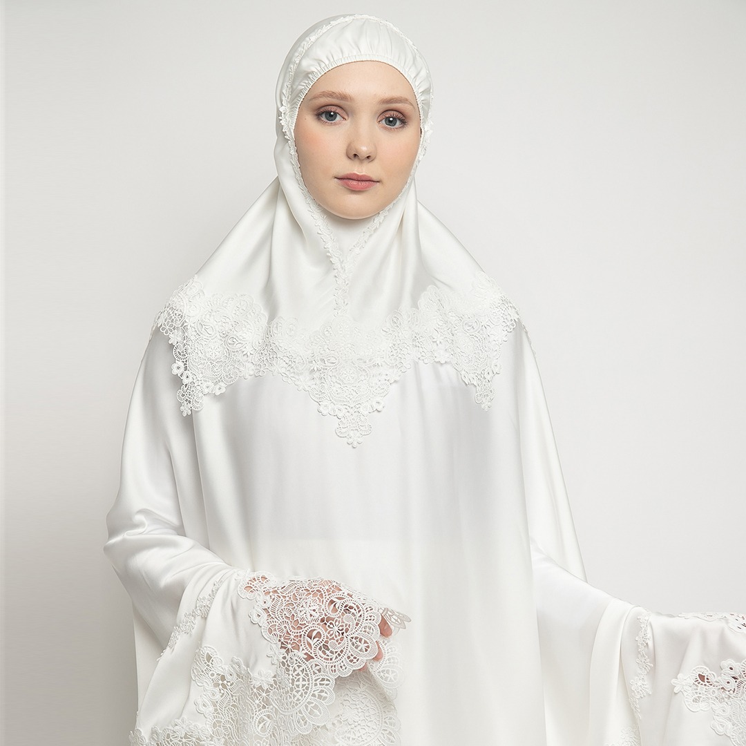 Mukena AIKILA : NAZWA in White