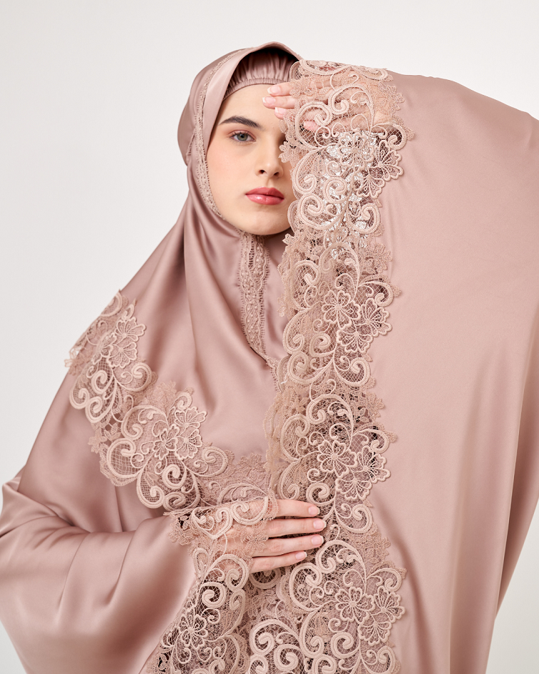 Mukena AIKILA : FAYZA in Nude