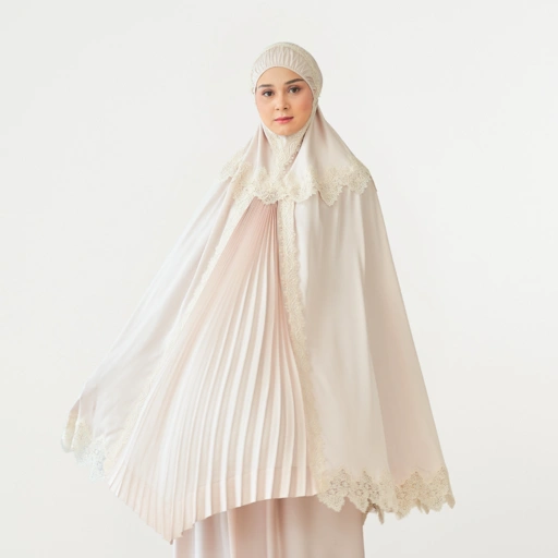 Image of Mukena AIKILA : KAMANIYA in Latte