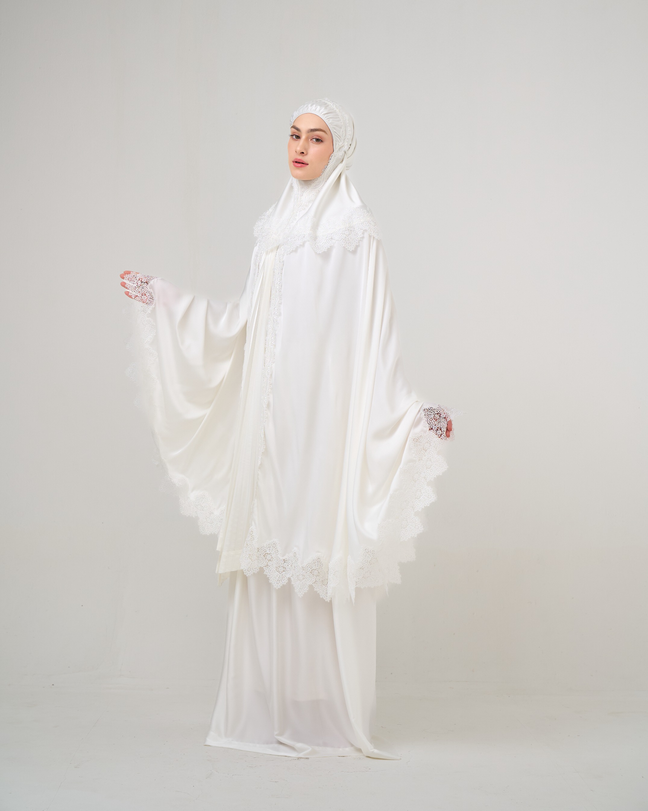 Mukena AIKILA : KAMANIYA in White