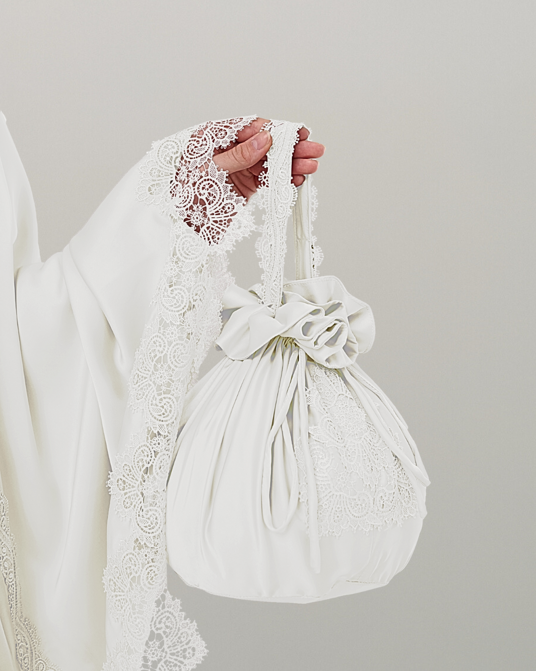Mukena AIKILA : KAMANIYA in White