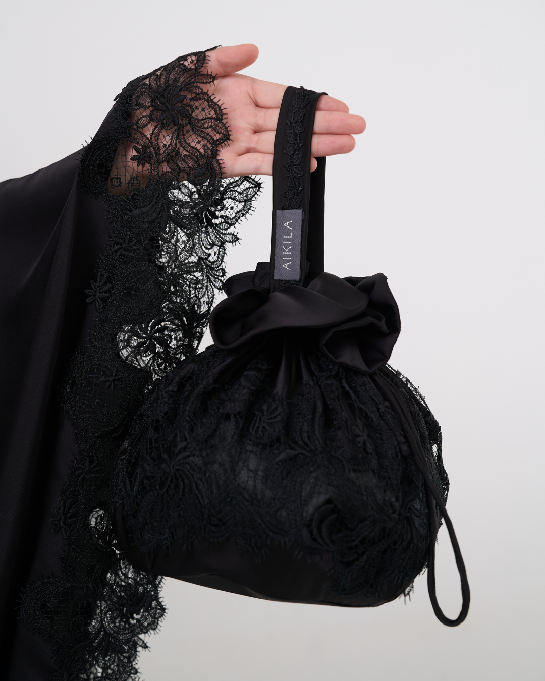Mukena AIKILA : NAIMA in Black