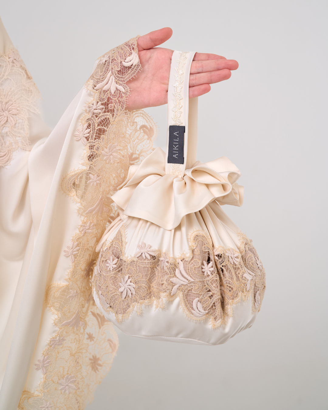 Mukena AIKILA : NAIMA in Ivory