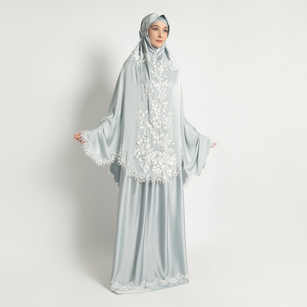 Mukena AIKILA : NASHIRA in Tosca