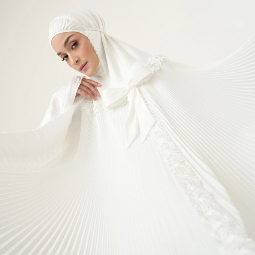 Mukena AIKILA : RAJNI in White