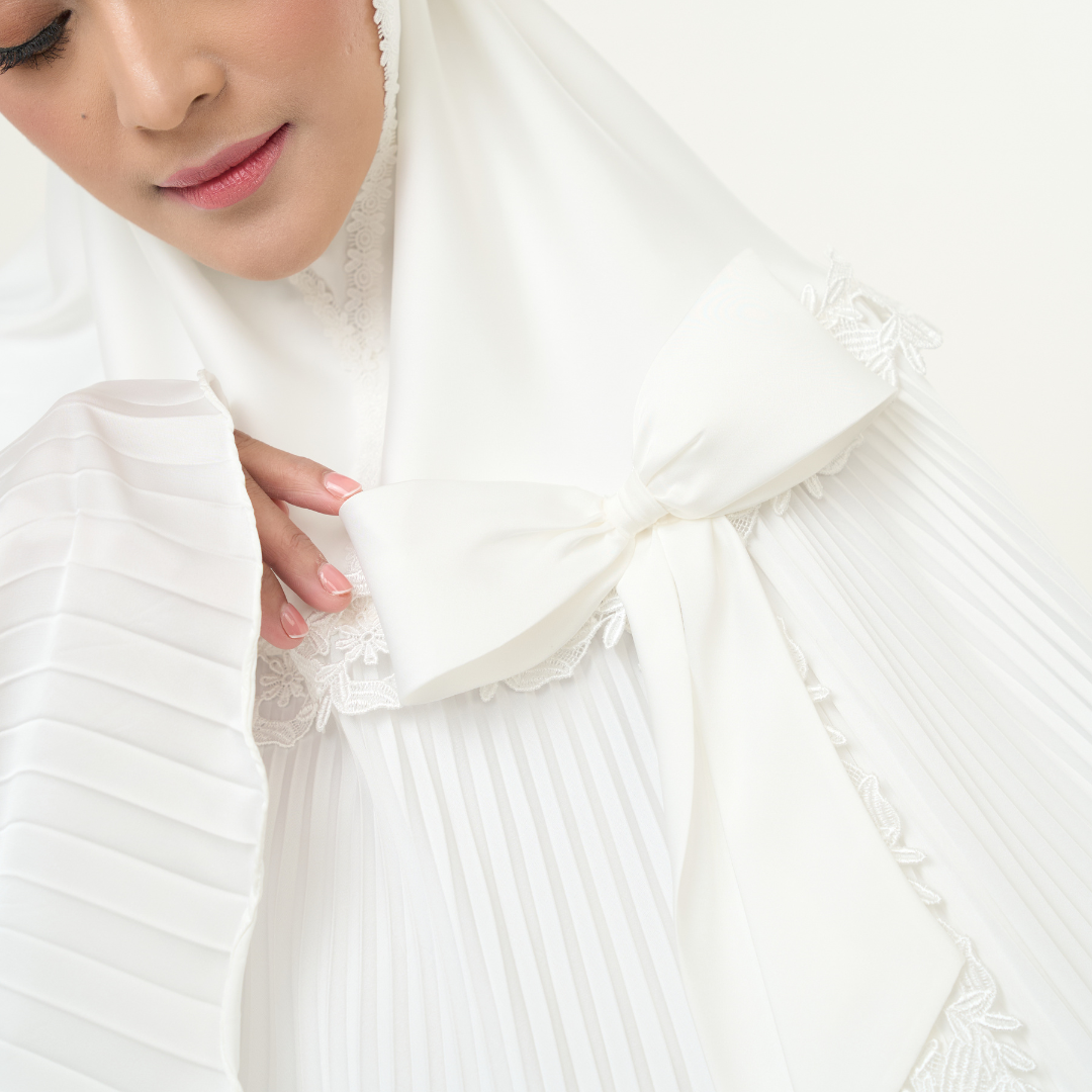 Mukena AIKILA : RAJNI in White