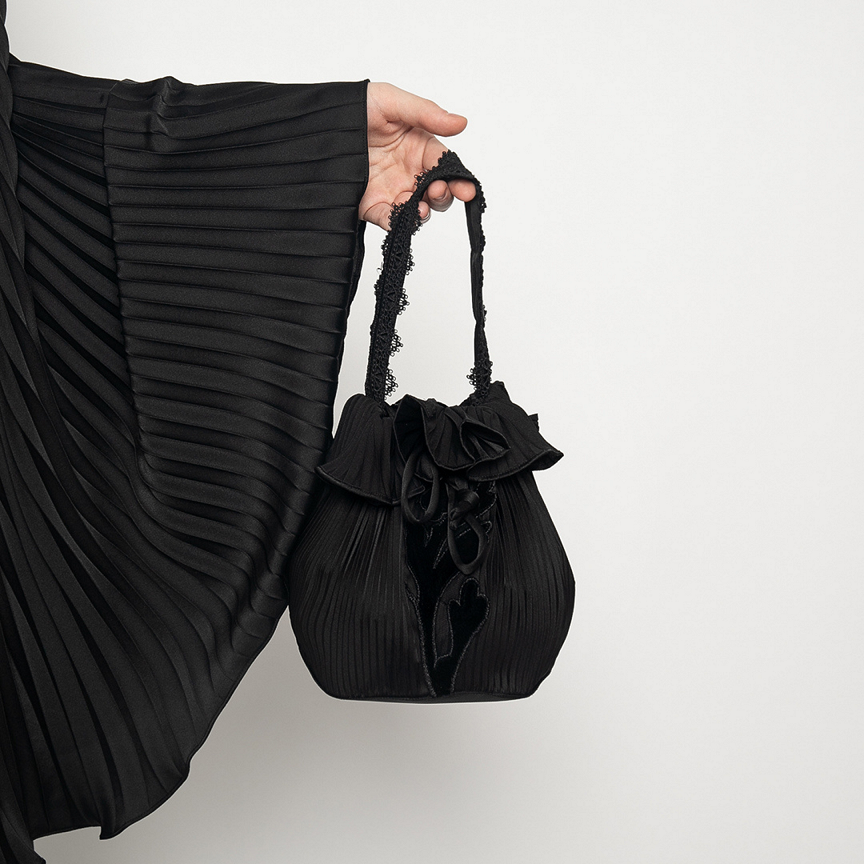 Mukena AIKILA : SEKAR in Black