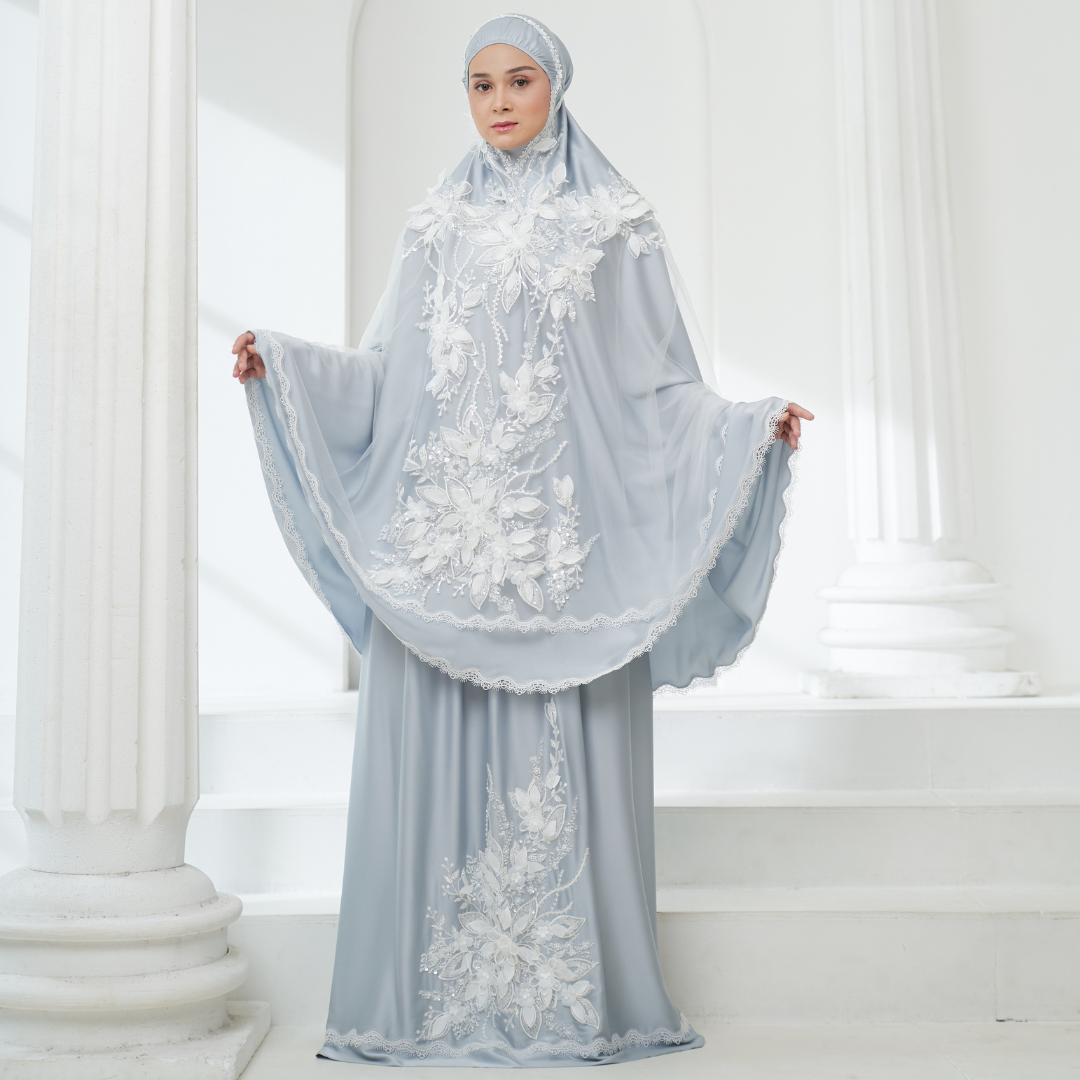Mukena AIKILA : YASHIRA in Tosca