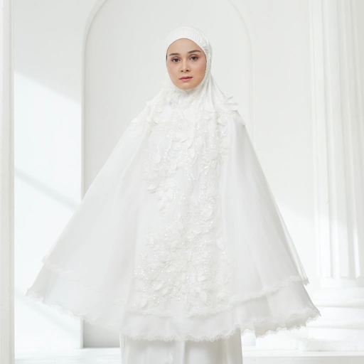 Image of Mukena AIKILA : YASHIRA in White