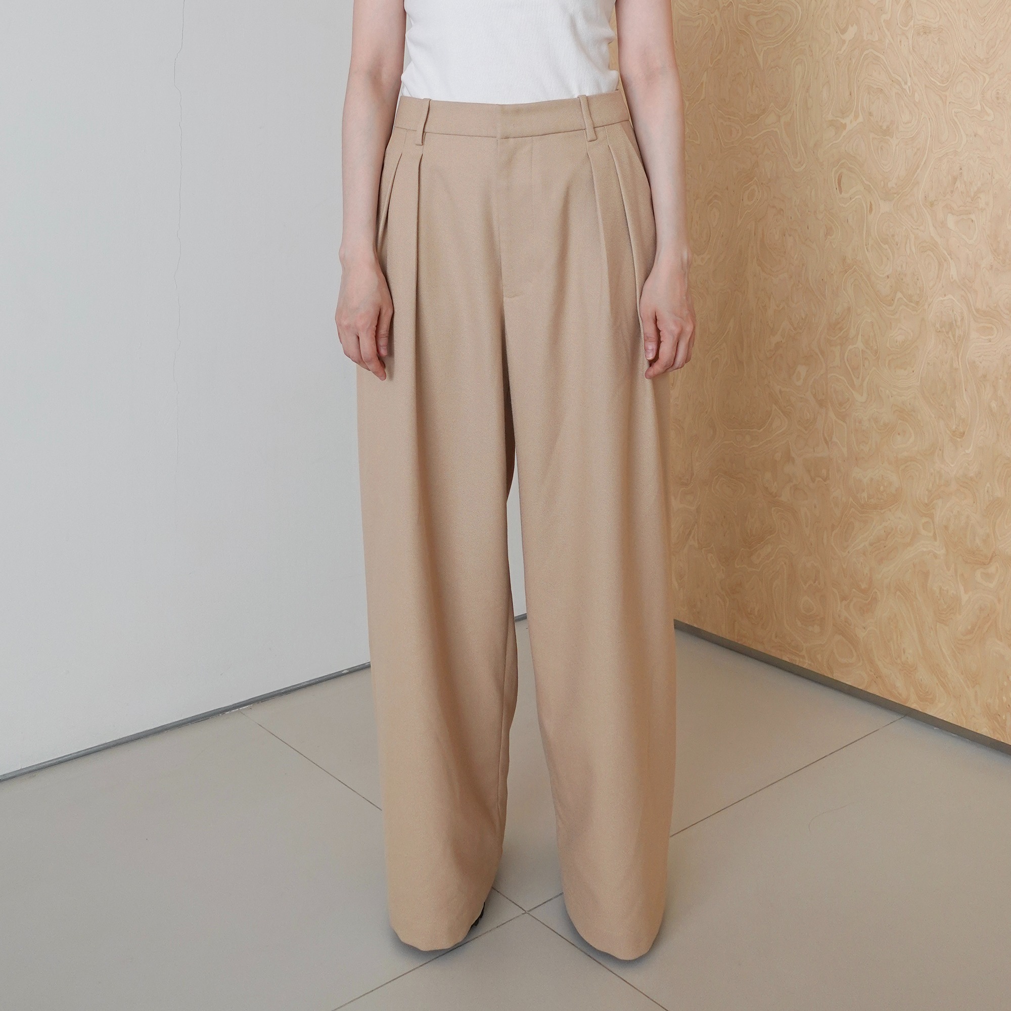 Fluid Pleated Pants in Sand