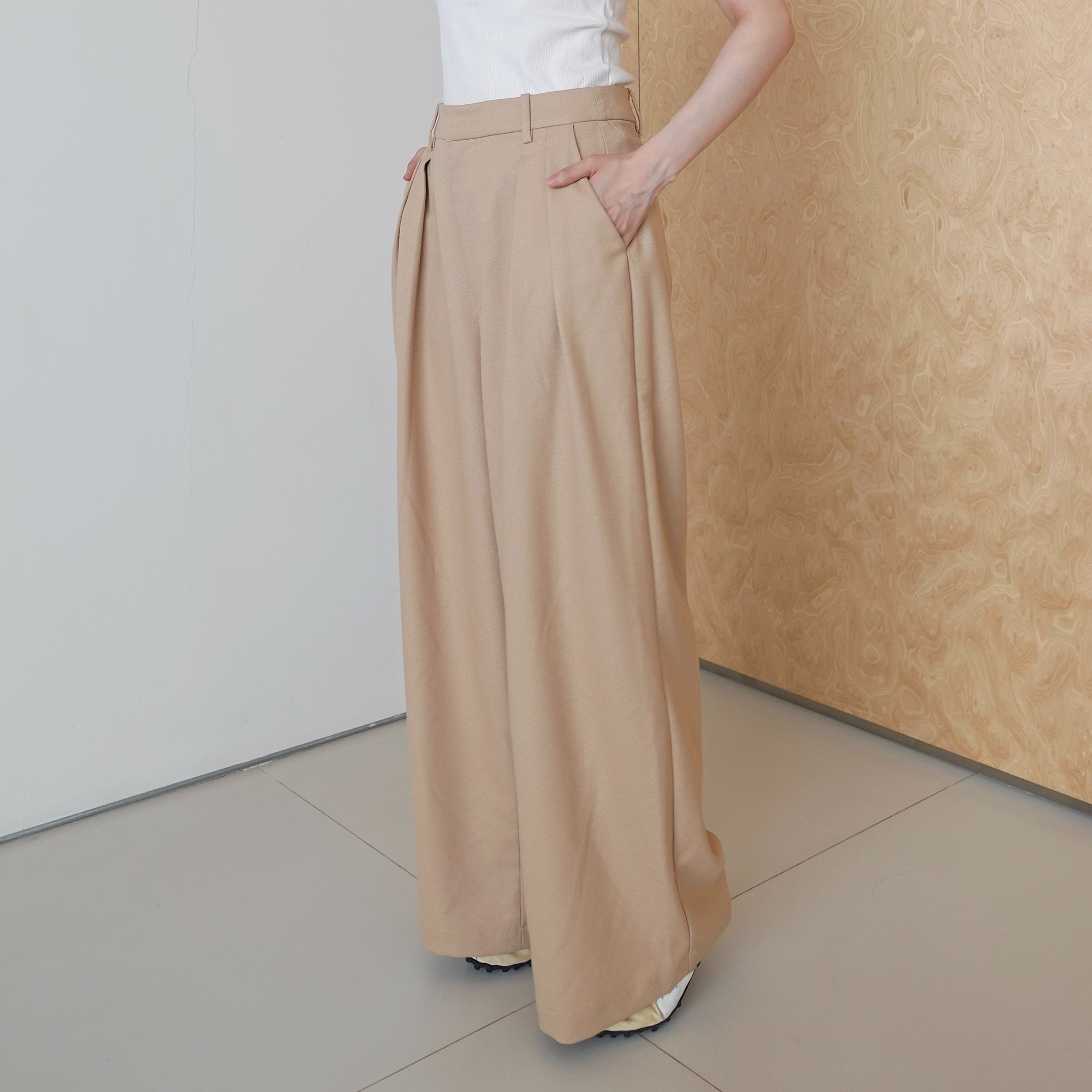 Fluid Pleated Pants in Sand