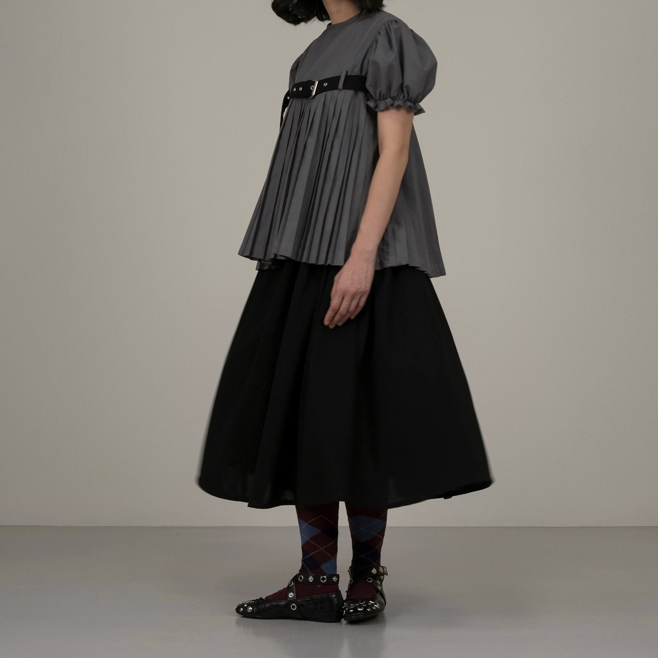 Belted Puff Pleated Top in Grey