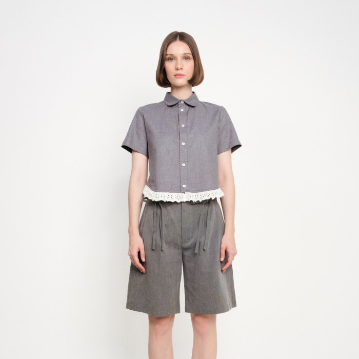Broderie Baby Shirt in Haze Grey