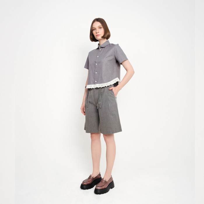 Broderie Baby Shirt in Haze Grey