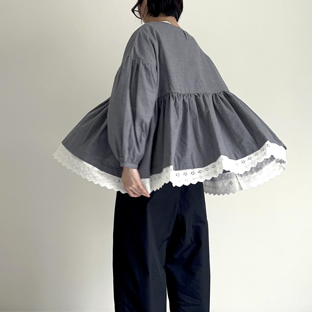 Argyle & Oxford - Broderie Swing Blouse - Grey
