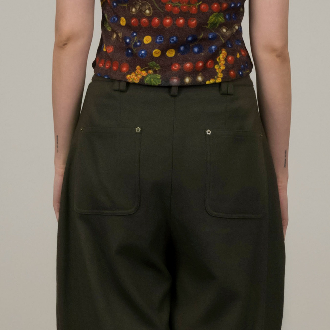 Rivet Soft Curve Pants in Dark Olive