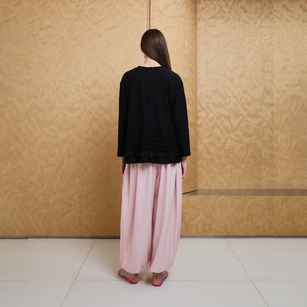 Frill Oversize Swing Top in Black