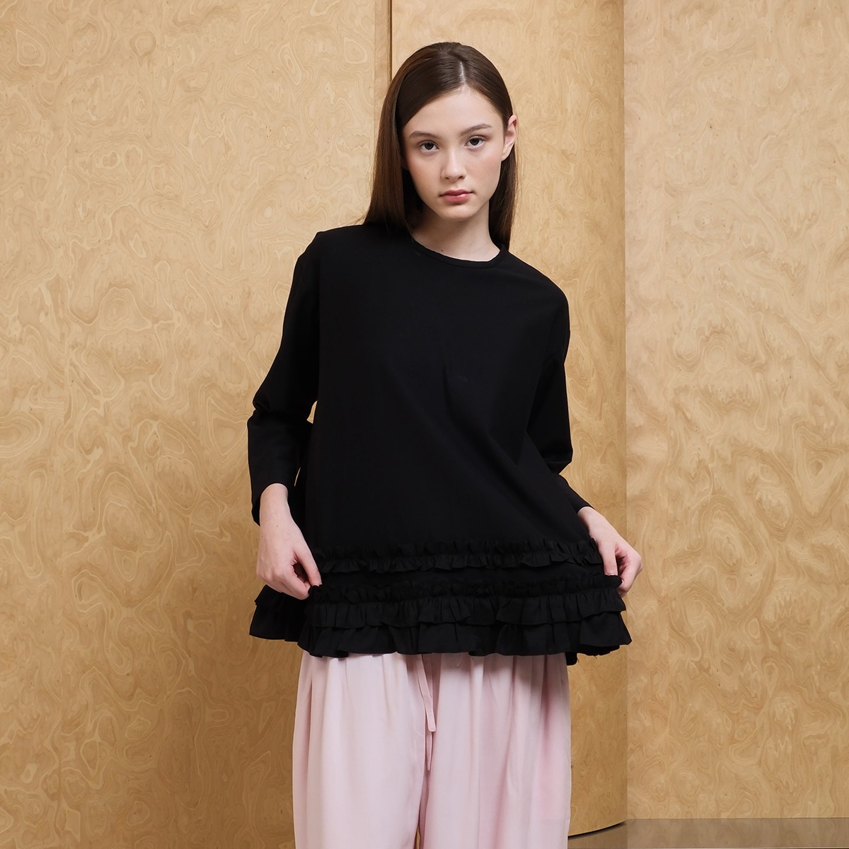 Frill Oversize Swing Top in Black