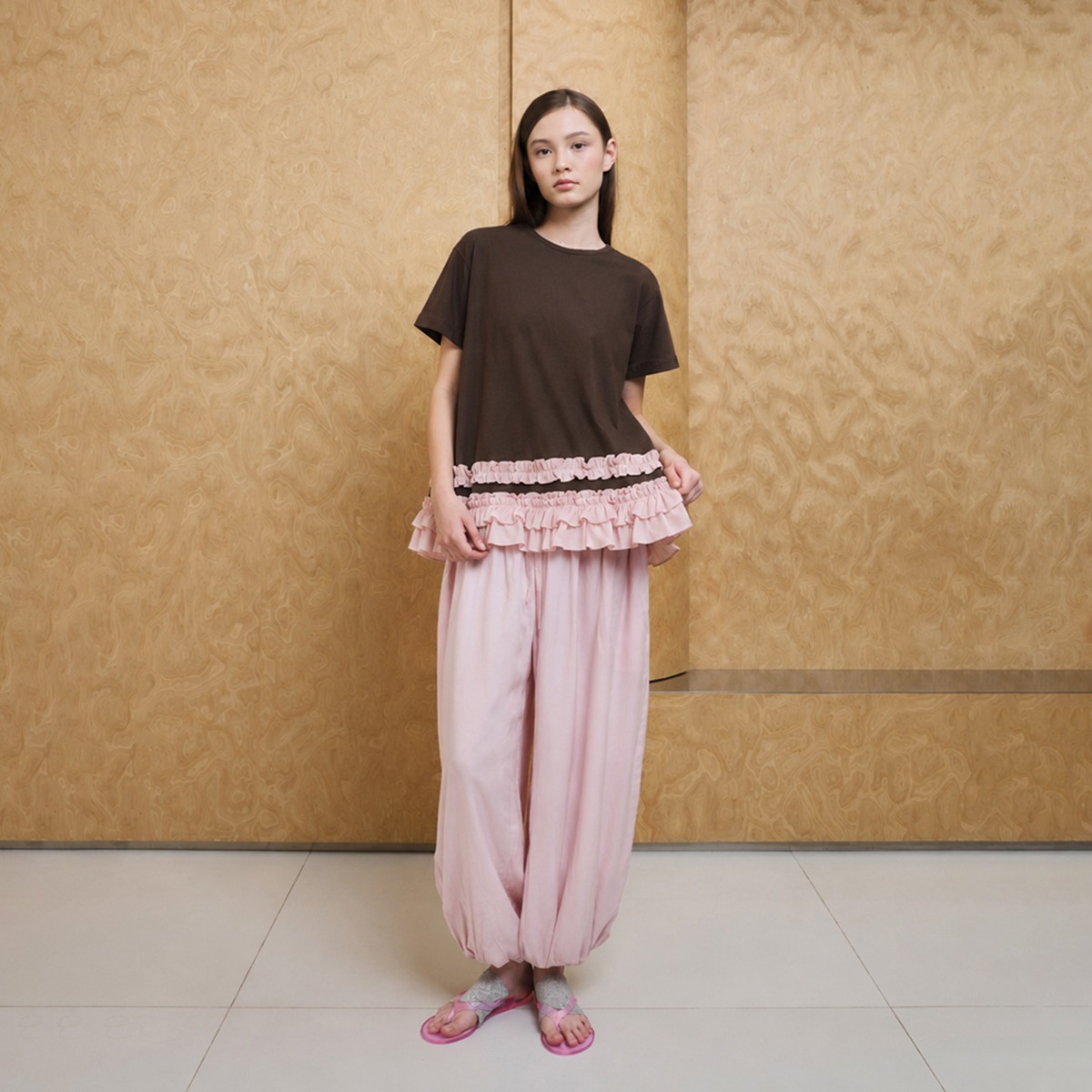 Stacking Frill Tee in Brown
