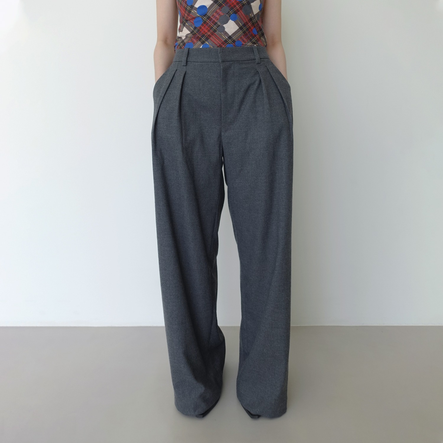 Fluid Pleated Pants in Grey