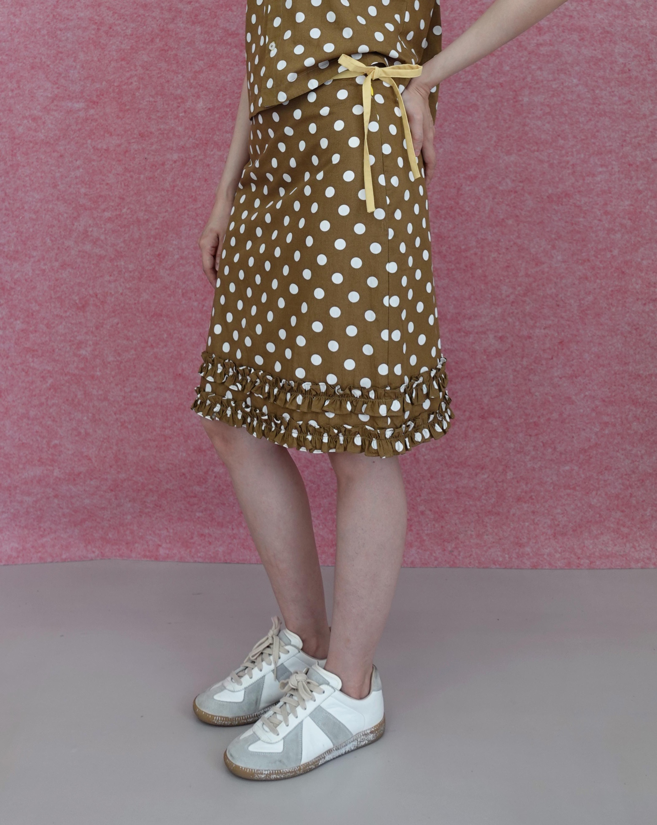 Frill Polka Skirt in Brown