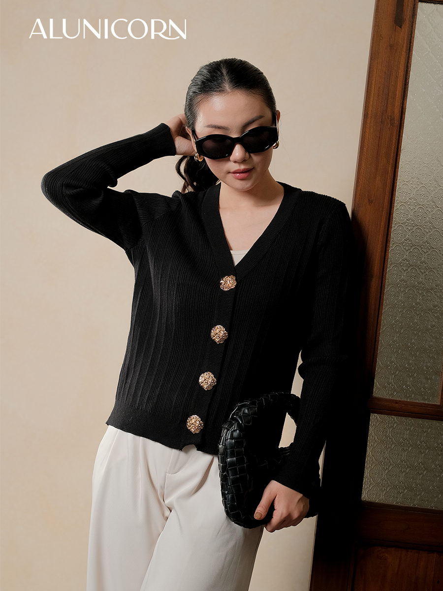 Alunicorn - Kira Cardigan Knit | Cardigan Rajut Wanita Premium Kancing Gold | Atasan Knitwear Wanita Elegan