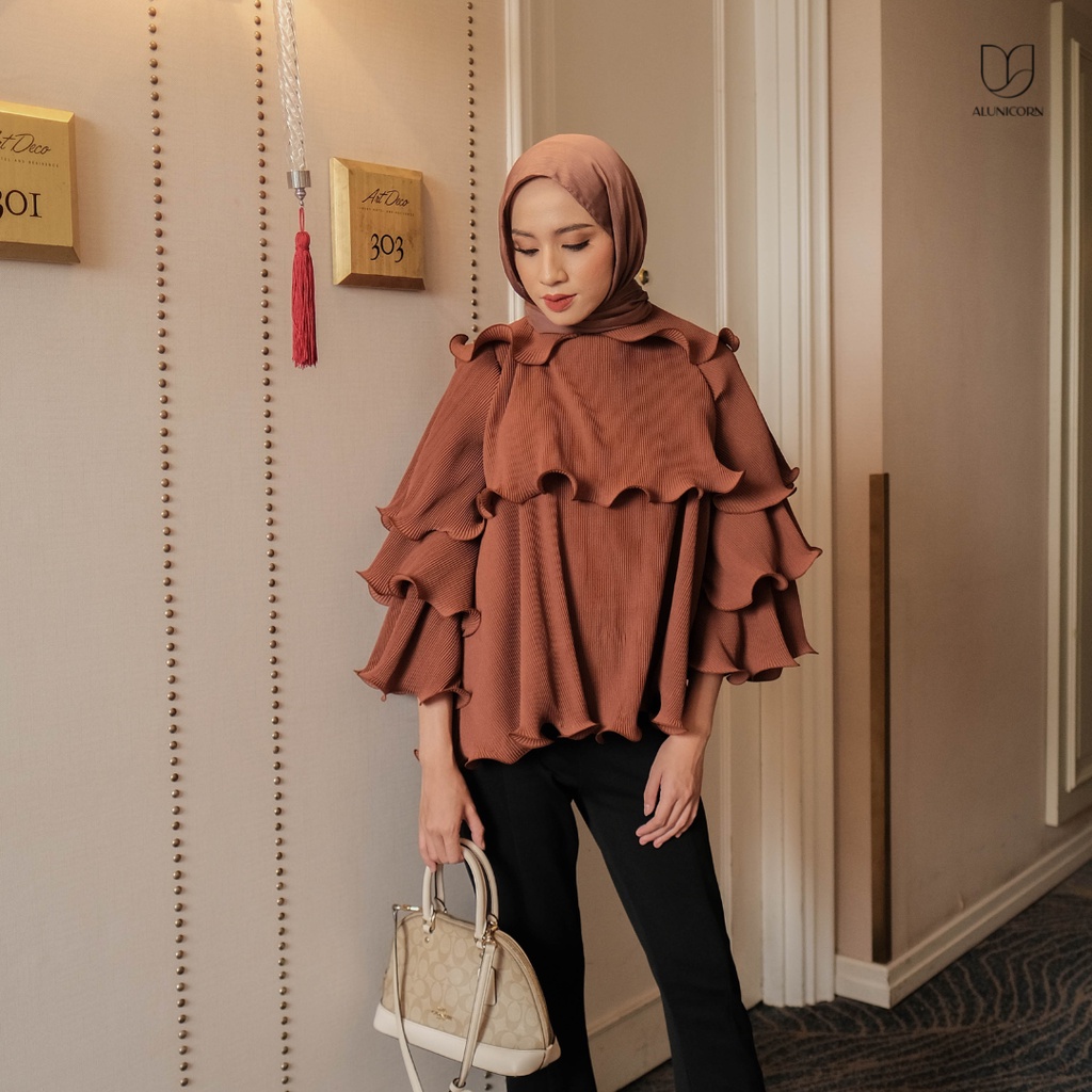 Alunicorn - Ruby Blouse - Blouse Plisket