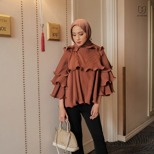 Alunicorn - Ruby Blouse - Blouse Plisket