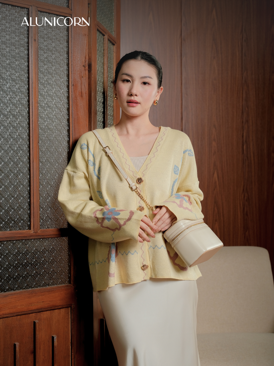 Alunicorn - Senra Series Kaira - Cardigan Sweater Wanita Korean Style Knitwear Premium Elegant Casual Outer Rajut Fashion Cewek Kekinian